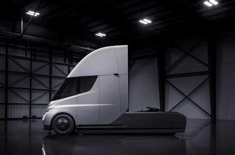 Tesla's Electric Semi-Truck Can Hit 60 MPH in Just 5.0 Seconds ...