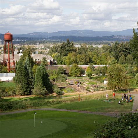 McMenamins Edgefield Pub Course - Travel Oregon