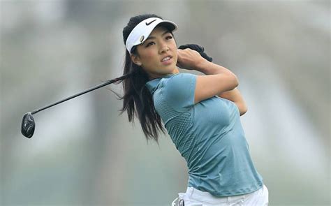 Lily Muni He - Famous Woman Golfer | Deemples Golf