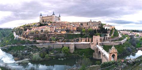 cATEDRAL DE SANTA MARÍA DE TOLEDO on emaze