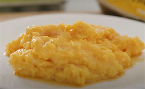 Gordon Ramsay scrambled eggs recipe for a simple yet very tasty ...