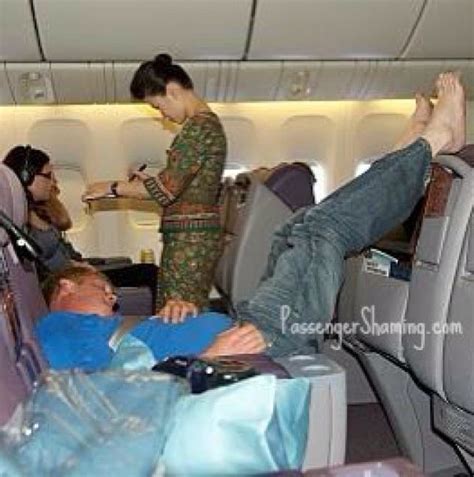 12 Of The Worst Airline Passengers Who Will Make You Hate Traveling - Style Hunt World