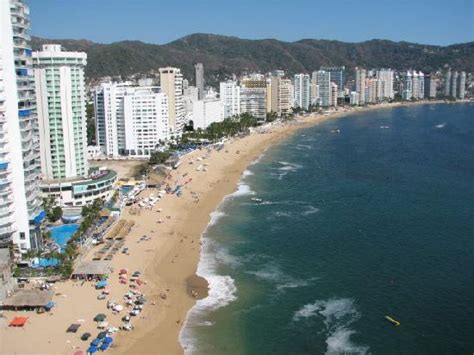 Acapulco Beach 2 - World's Exotic Beaches