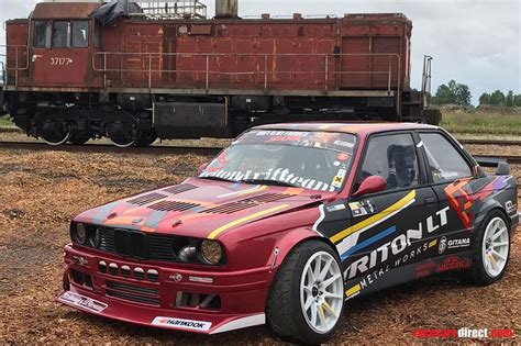 Racecarsdirect.com - BMW E30 drift