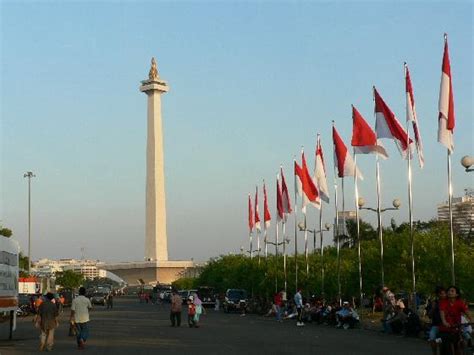 Travel and Tourism: Jakarta Raya The Capital city of Indonesia