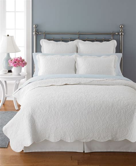 Martha Stewart Collection Bedding, Damask Scroll Quilts - Quilts & Bedspreads - Bed & Bath ...