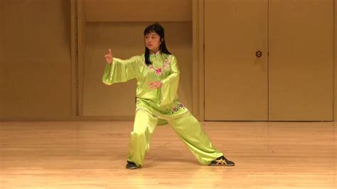 03 24 forms Yang Style Taichi Chuan by "Queen of Taichi " Master Jiamin ...