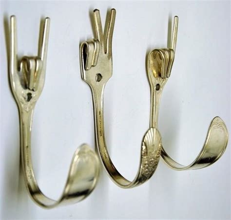 30 Recycled Crafts for Creative Eco Home Decorating with Metal Tableware Art