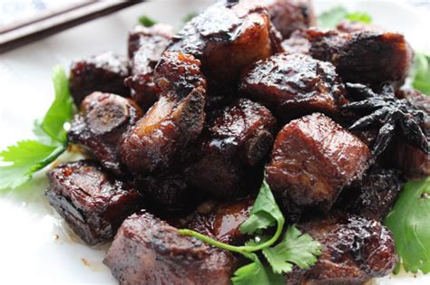 Delicious Braised Pork Ribs – Spice the Plate
