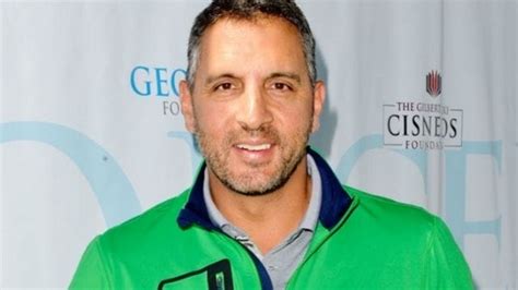 Mauricio Umansky Net Worth and Everything We Want To Know About Him ...