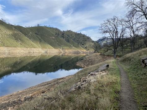 Hiking From Sky Harbor Along Millerton Lake | Sierra News Online