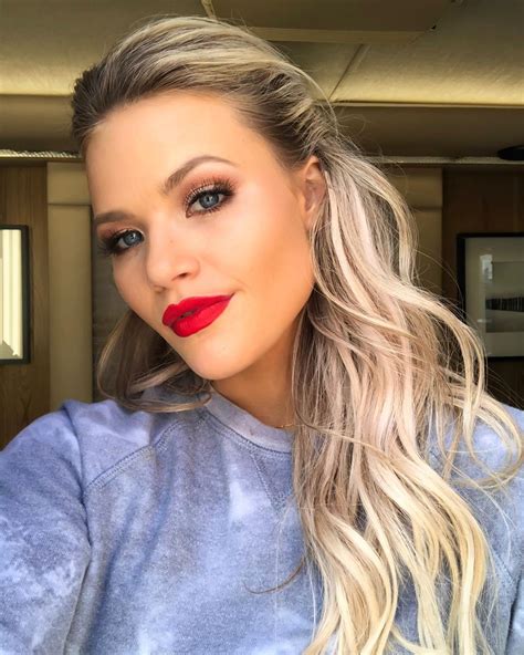 Instagram post by @witneycarson • Nov 27 2019 Whitney Carson, Lash ...