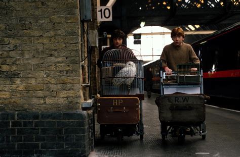 As 25 melhores ideias de Harry potter kings cross no Pinterest