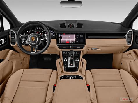 2020 Porsche Cayenne: 26 Interior Photos | U.S. News