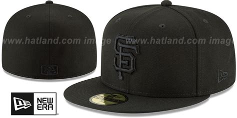 San Francisco SF Giants BLACKOUT Fitted Hat by New Era