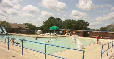 Lafayette, Indiana Attractions: Vinton Pool