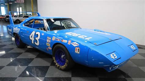 This 1970 Plymouth Superbird Richard Petty Replica Is Pure Nostalgia