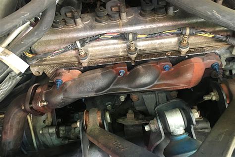 5.7 Hemi Exhaust Manifold Bolt Torque Sequence: Expert Guide