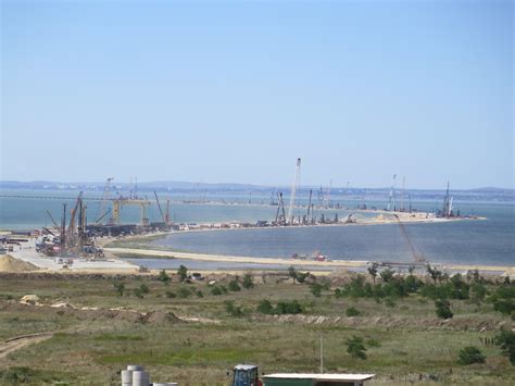 Russia's Crimea Bridge Project Beset By Engineering Worries And Labor Woes | WPSU