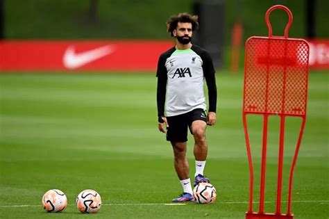 Mohamed Salah offers new injury update amid rehab as Liverpool ace ...