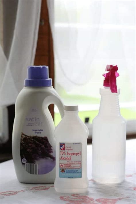 DIY Wrinkle Release Spray - The How-To Home