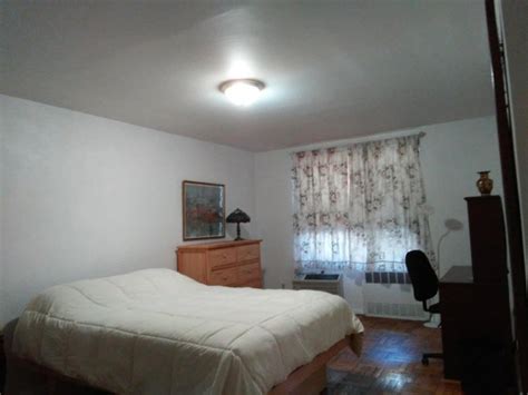 'Very large room available in downtown Flushing' Room to Rent from ...