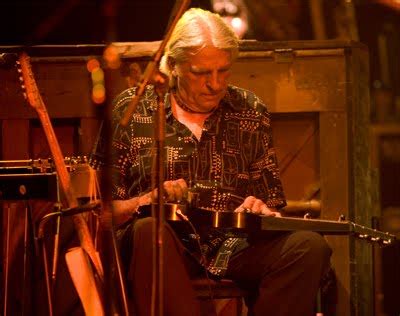 Standin' At The Crossroads : Ben Keith, Longtime Neil Young's Sideman ...