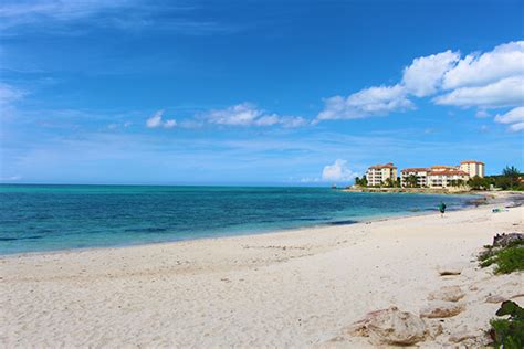 Top 12 Beaches in New Providence, Bahamas - Living the Island Life