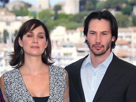 „Matrix 4“: Keanu Reeves und Carrie-Anne Moss kehren für SciFi-Fortsetzung zurück - Musikexpress