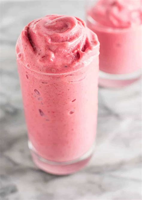 frozen strawberry banana smoothie