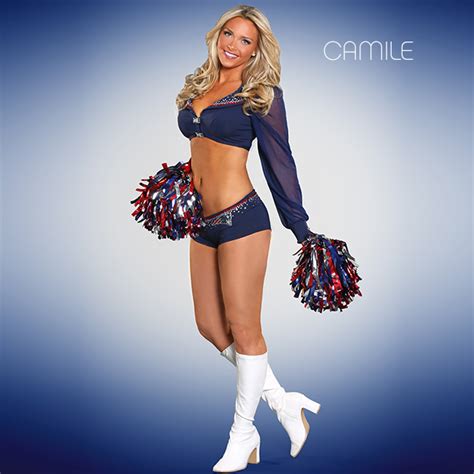 Camille Kostek cheerleader patriots 2