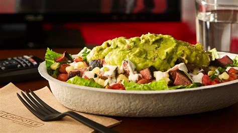 9 Best Fast Food Salads, Ranked