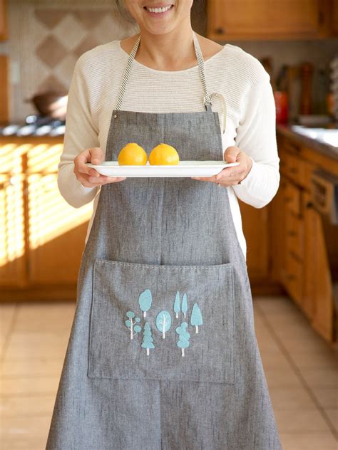 Charming Pocket Apron Tutorial | Apron pockets, Apron tutorial, Sewing aprons