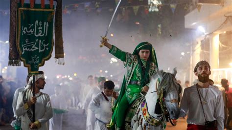 Costumed Warriors Commemorate Ashura in Iran