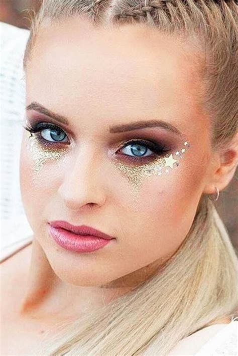 #Makeuplooks | Gold glitter makeup, Glitter face makeup, Glitter makeup