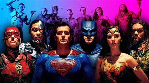 Justice League: Zack Snyder Poses With Ben Affleck, Henry Cavill and ...