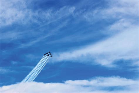 Blue Angels in Pensacola: Boaters’ Guide for the Best Views