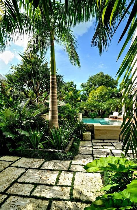 The Ultimate Revelation Of Tropical Landscaping 47 | Tropical backyard ...