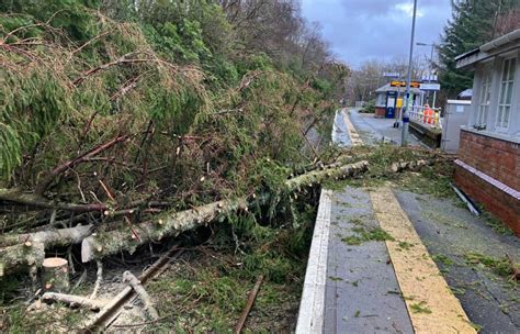 Storm Jocelyn brings travel disruption as trains across Scotland to be suspended | STV News