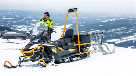 2023 69 Ranger Utility Snowmobiles | Lynx