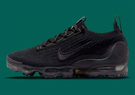 Nike Vapormax Flyknit 2021 Black DC9454-001 | SneakerNews.com