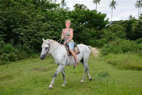 Horseback Riding Trips & Adventure Trails | Package Holidays to Fiji