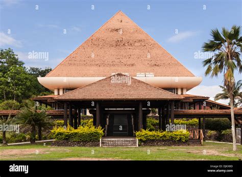 Parliament building fiji hi-res stock photography and images - Alamy