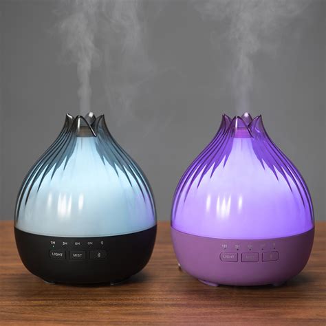 China Decorative Bluetooth Music Speaker & Remote Control Essential Oil Aroma Diffuser with LED ...