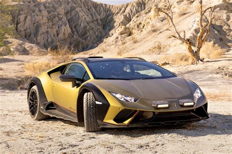 Inside the new Lamborghini Huracan Sterrato