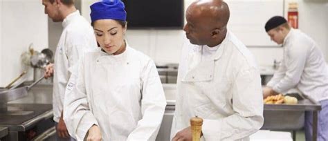 Requirements to Be a Chef | Top 10 Skills