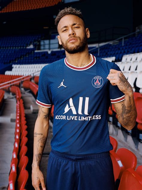 PSG's 2021-22 Jordan Home Kit — UNISWAG