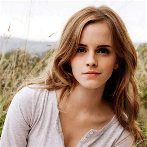 Emma watson GIF - Find on GIFER