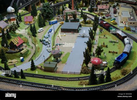 HO Scale Electric Model Toy train Large scale train set. Dresden ...