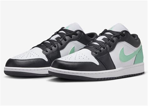 Air Jordan 1 Low Green Glow 553558-131